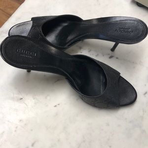 Gucci heels size 10
